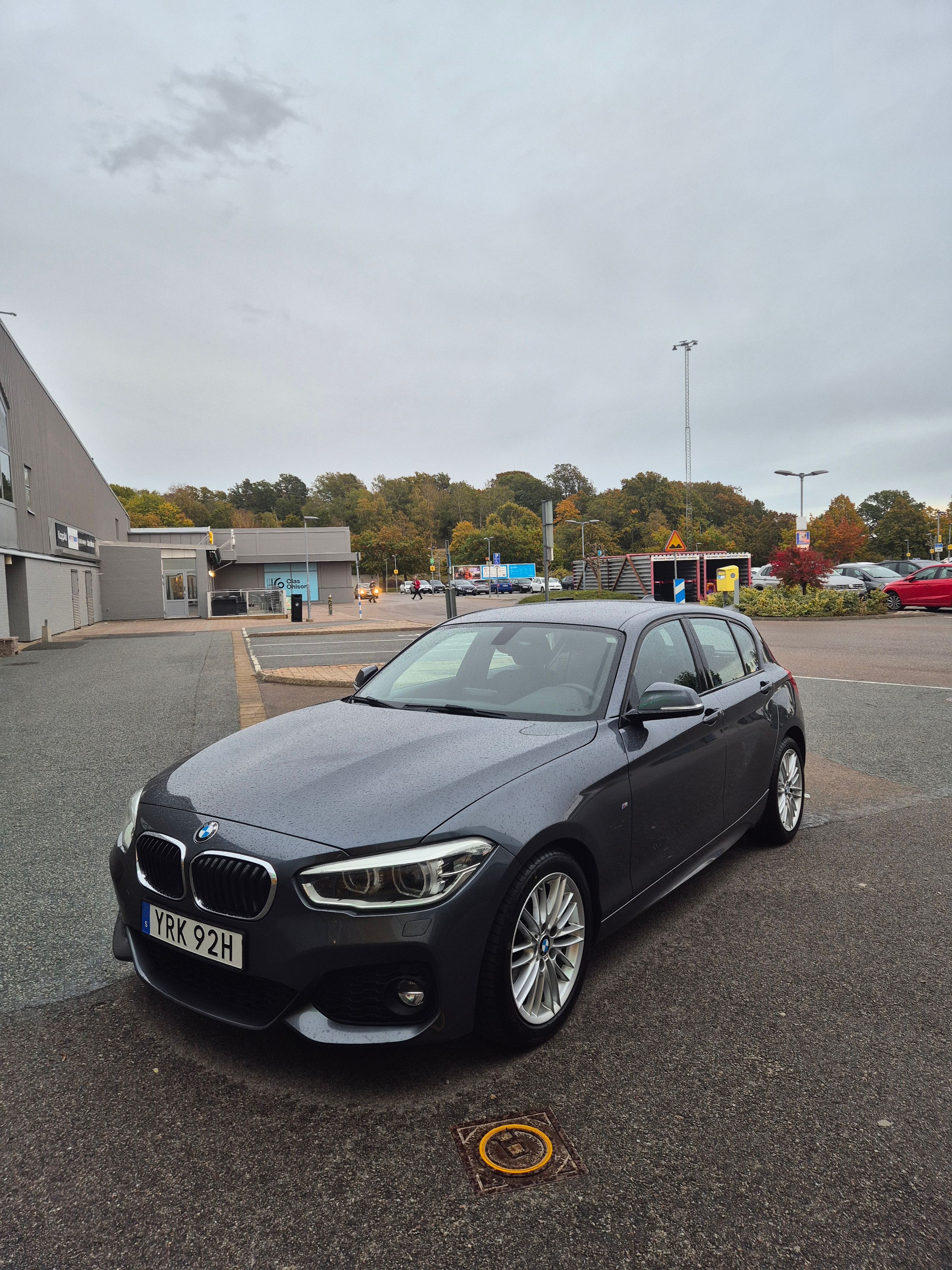 BMW 118 i M-Sport, 5-dörrars Manuell 2019, bild 2/9