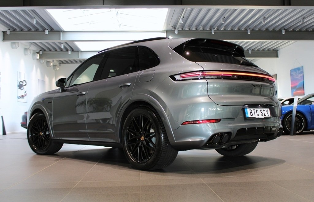 Porsche Cayenne S E-HYBRID BLACK EDITION 2026, bild 2/17