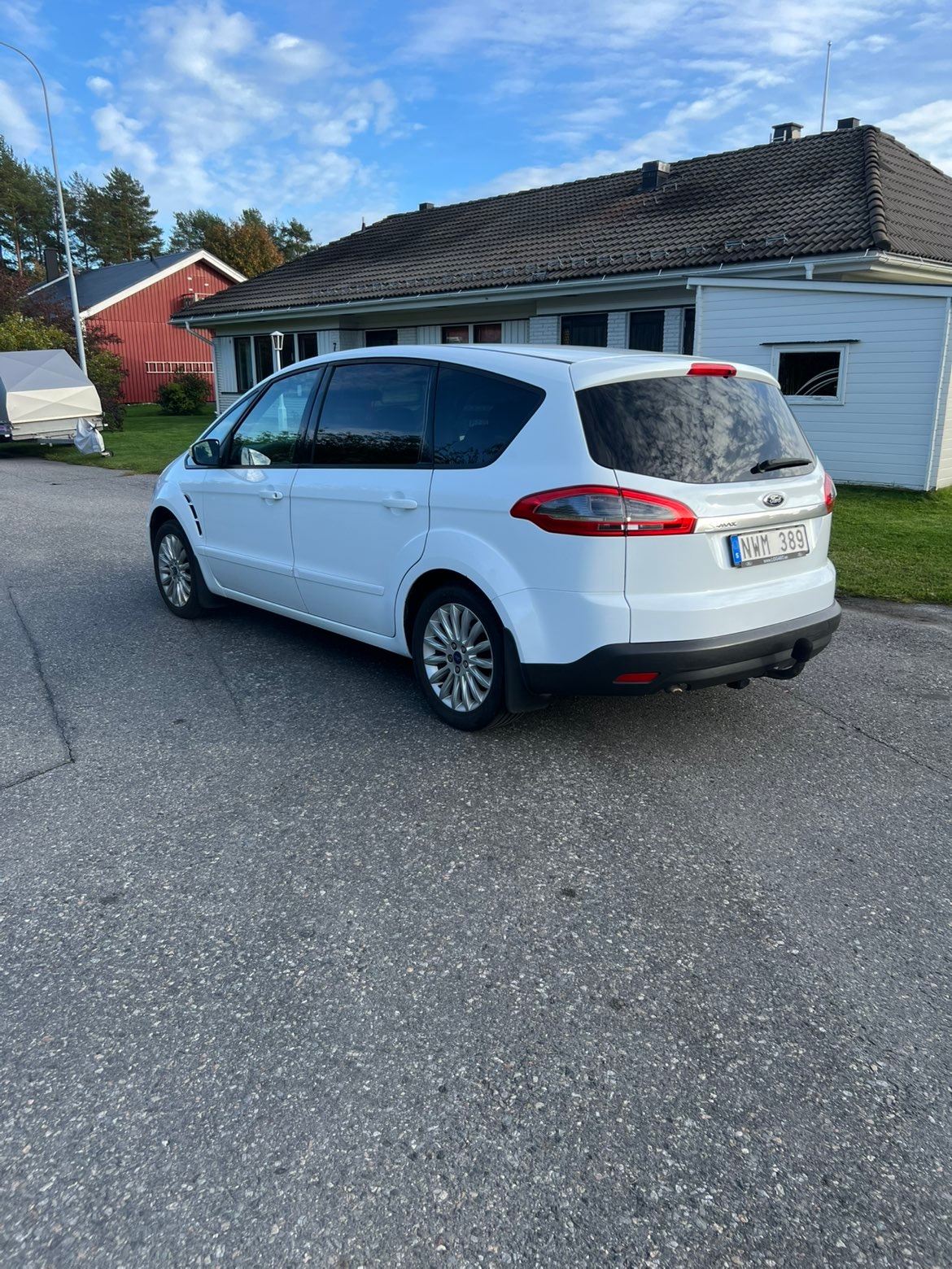 Ford S-MAX 2.0 TDCi Manuell 2014, bild 3/7