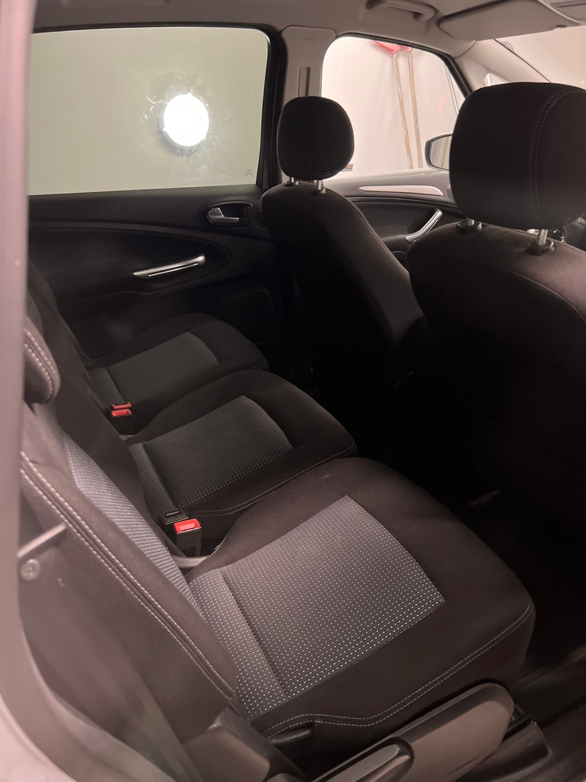 Ford S-MAX 2.0 TDCi Manuell 2014, bild 6/7