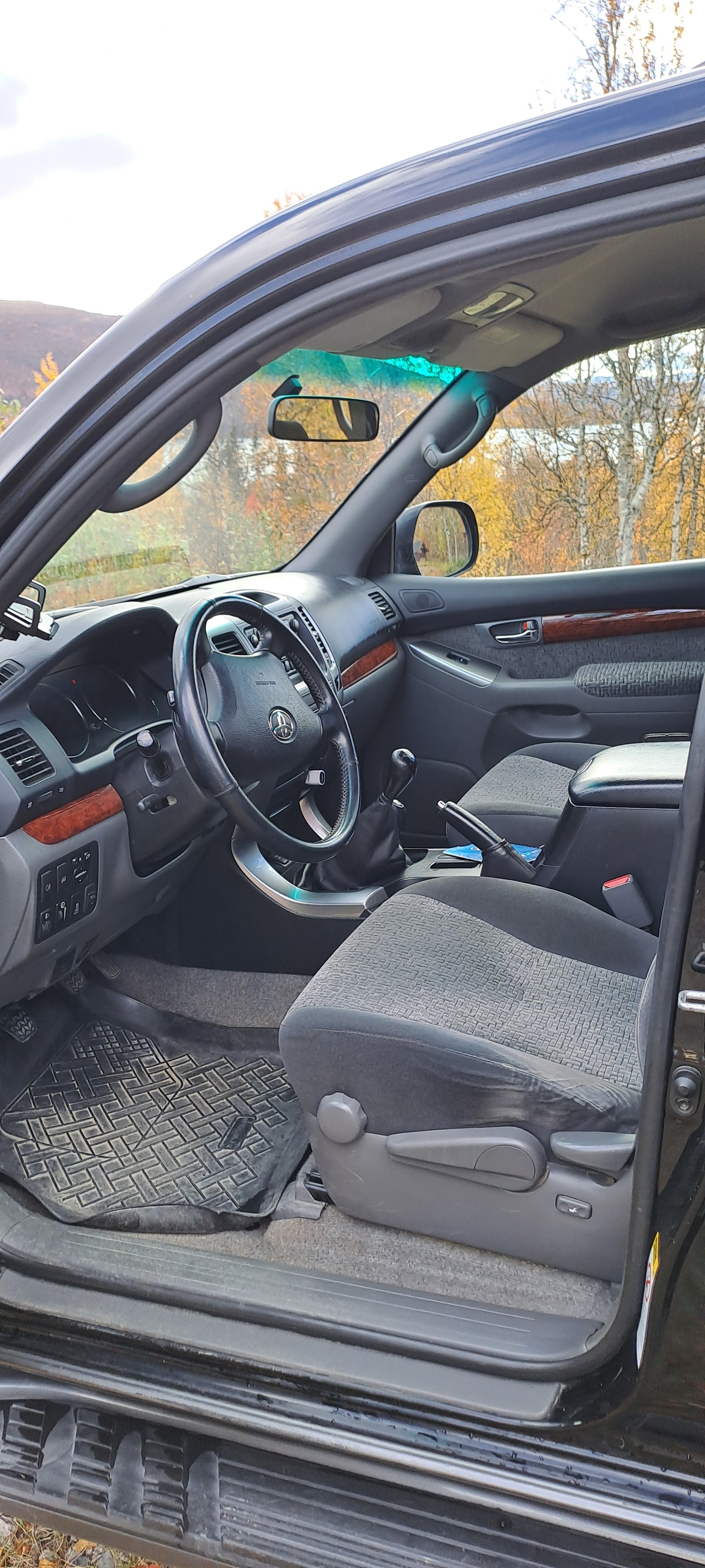 Toyota Land Cruiser 2005, photo 3/4
