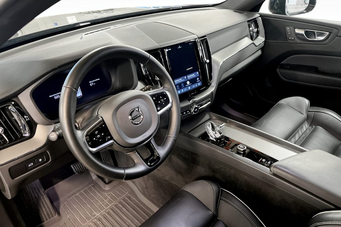 Volvo XC60 T6 Plus Black Edition 2025, bild 5/9