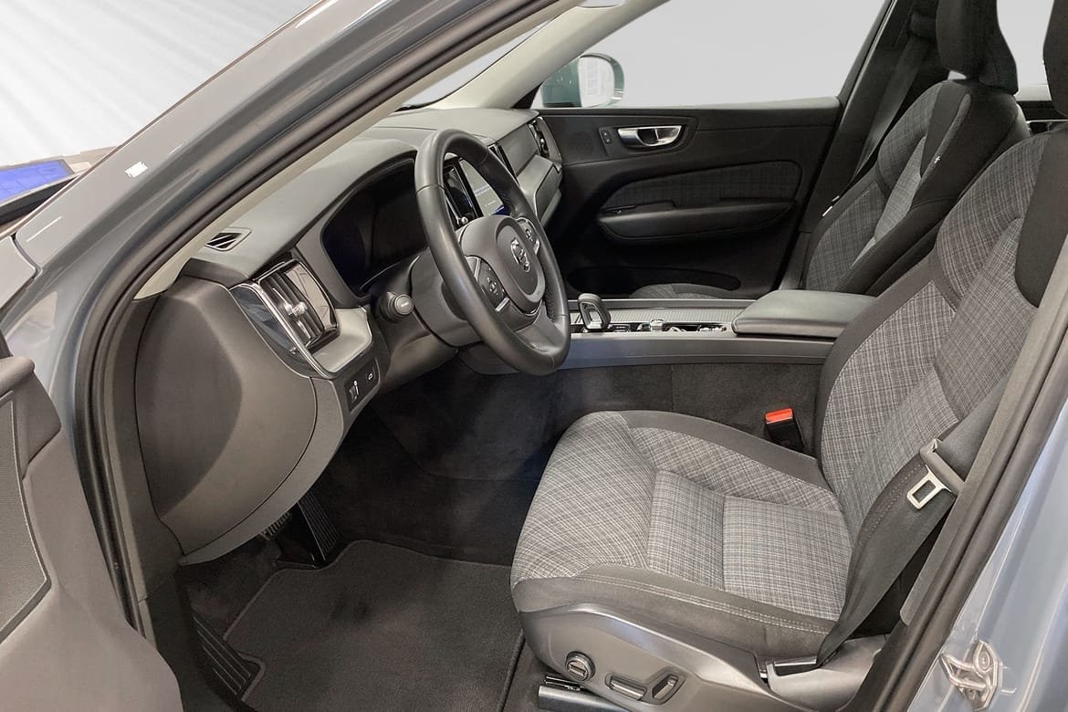 Volvo XC60 MC73 B5 AWD Bensin Momentum 2022, bild 7/10