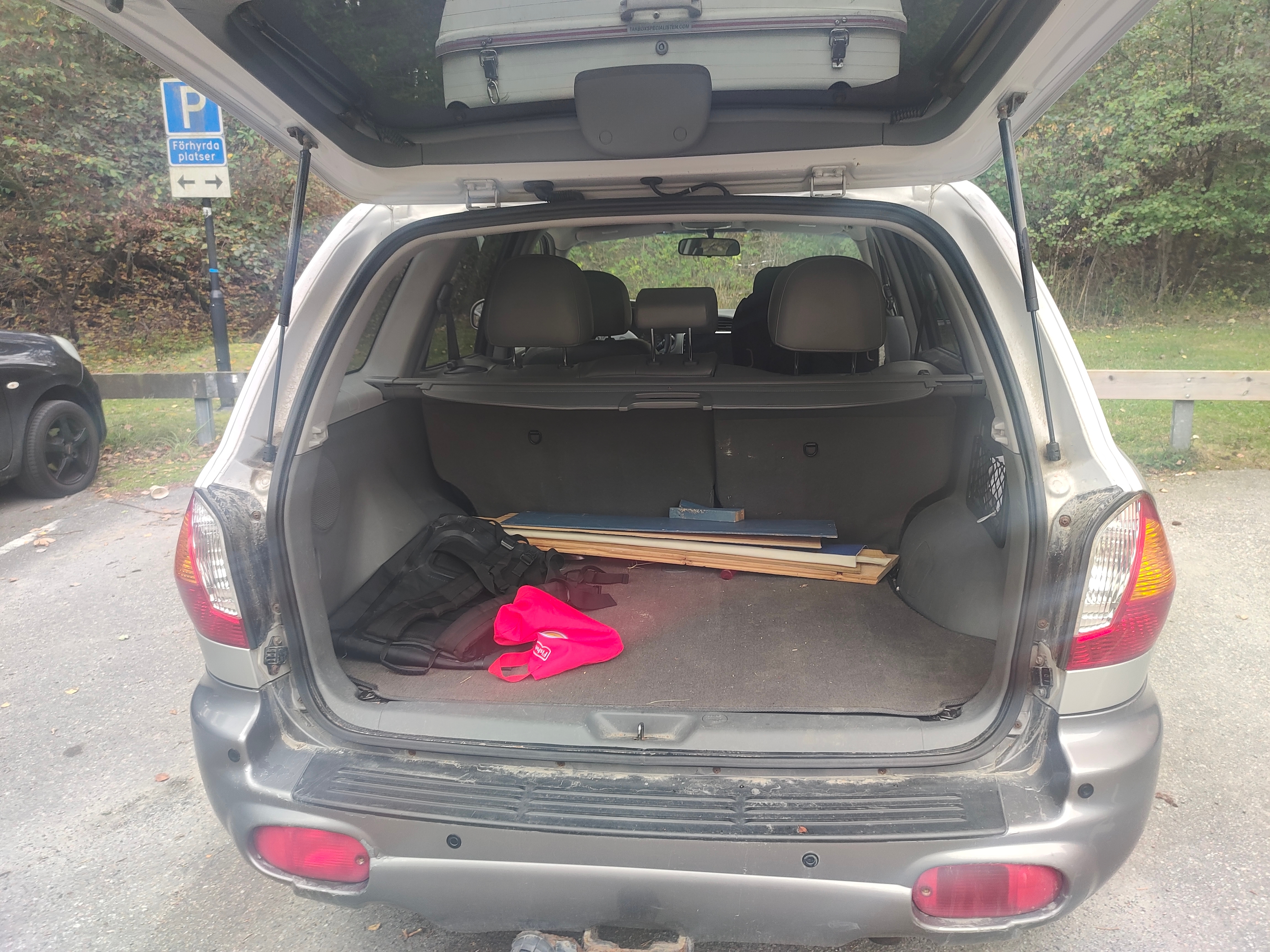 Hyundai Santa Fe 2.7 V6 4WD Automatisk 2003, bild 8/8