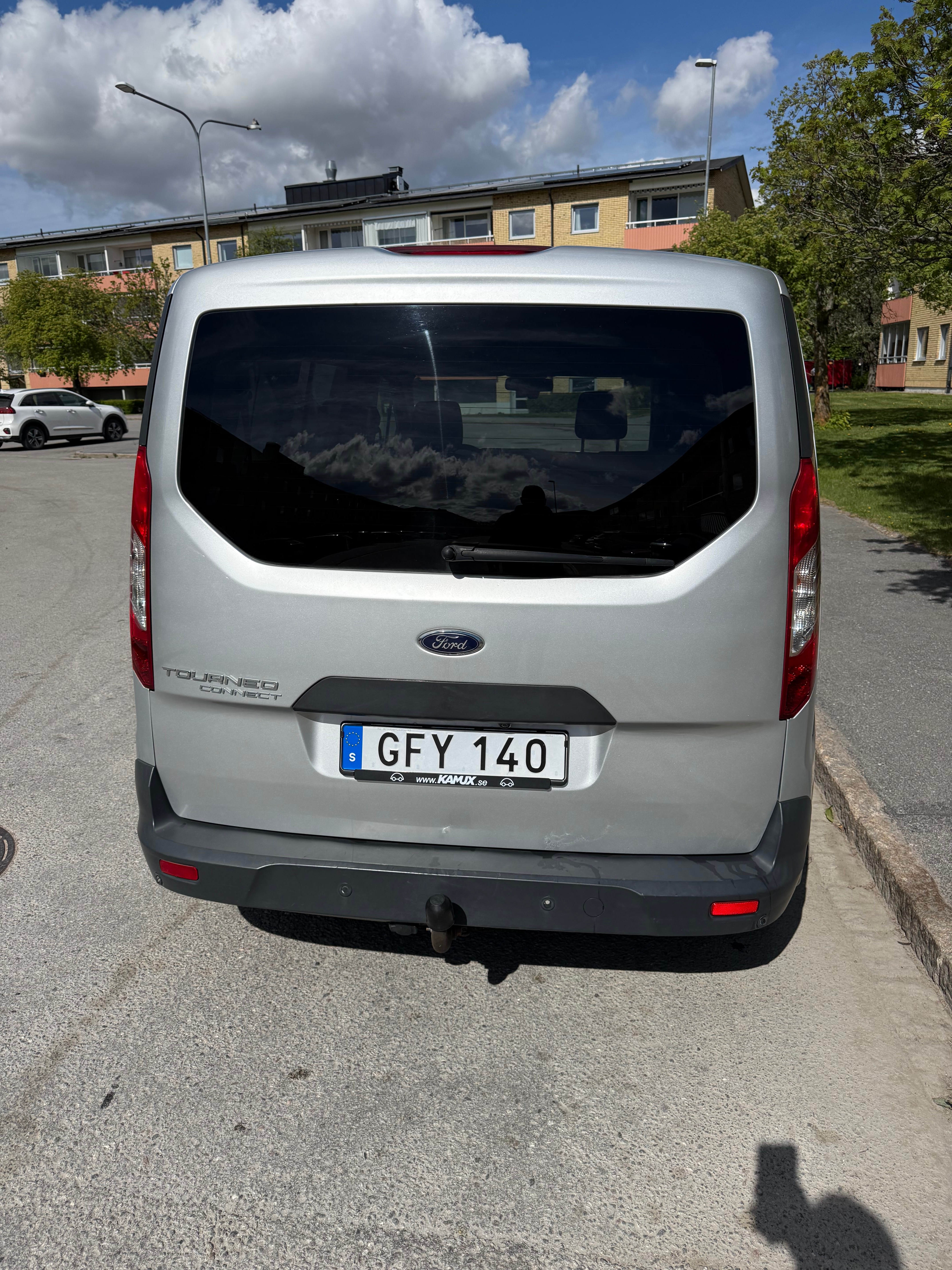 Ford Tourneo Connect 1.5 TDCi Manuell 2016, bild 2/10