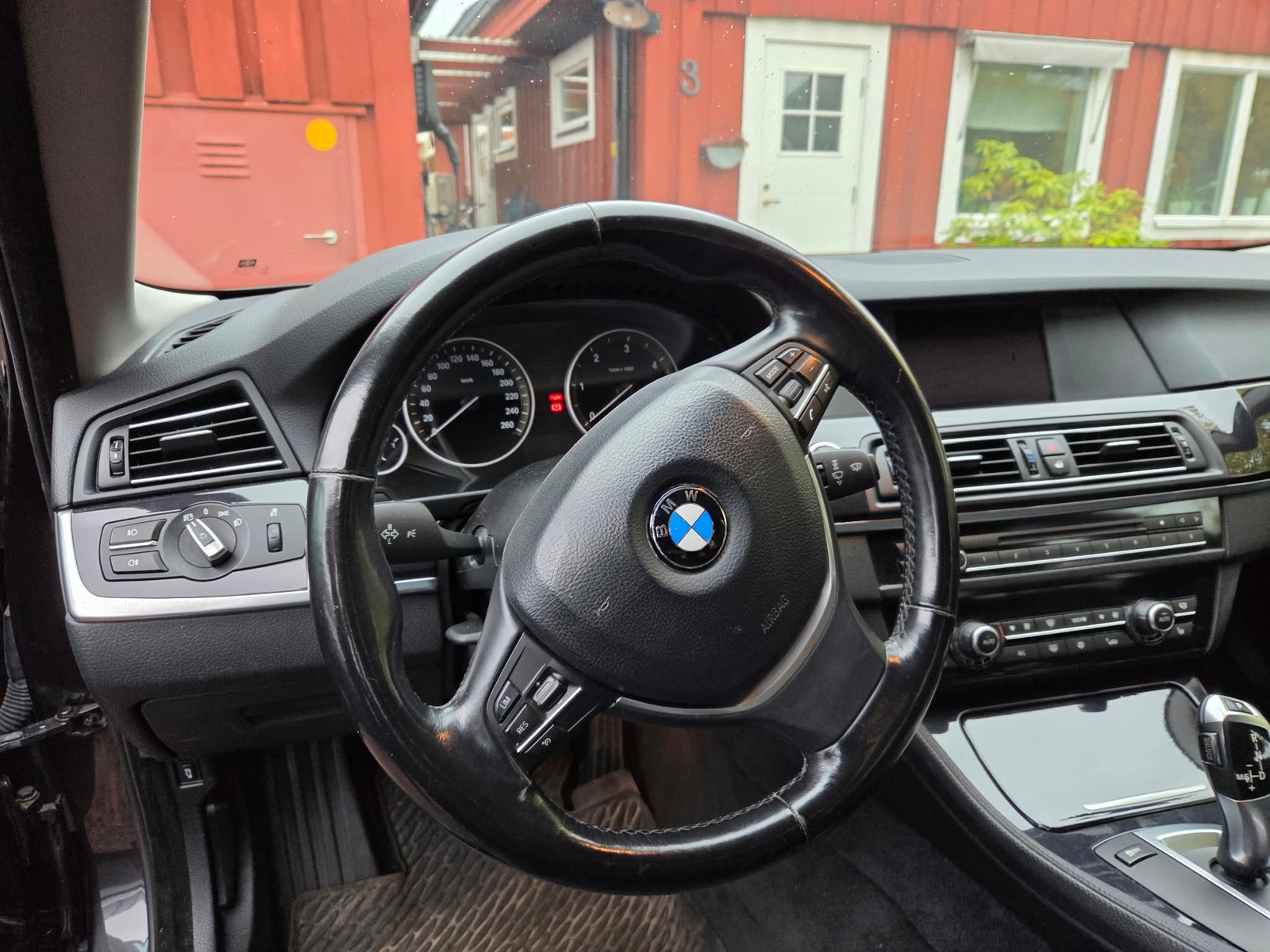 BMW 520 d Touring Steptronic 2011, bild 7/9