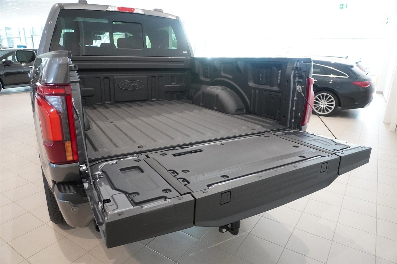 Ford F-150 Lariat Black Edition 5.0l V8 2025, bild 5/10
