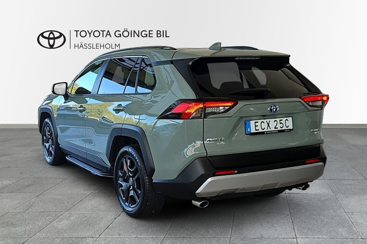 Toyota RAV4 ADVENTURE 2,5 H 2023, bild 2/10