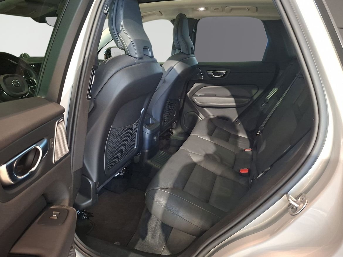 Volvo XC60 T6 Ultra Dark 2025, bild 7/15