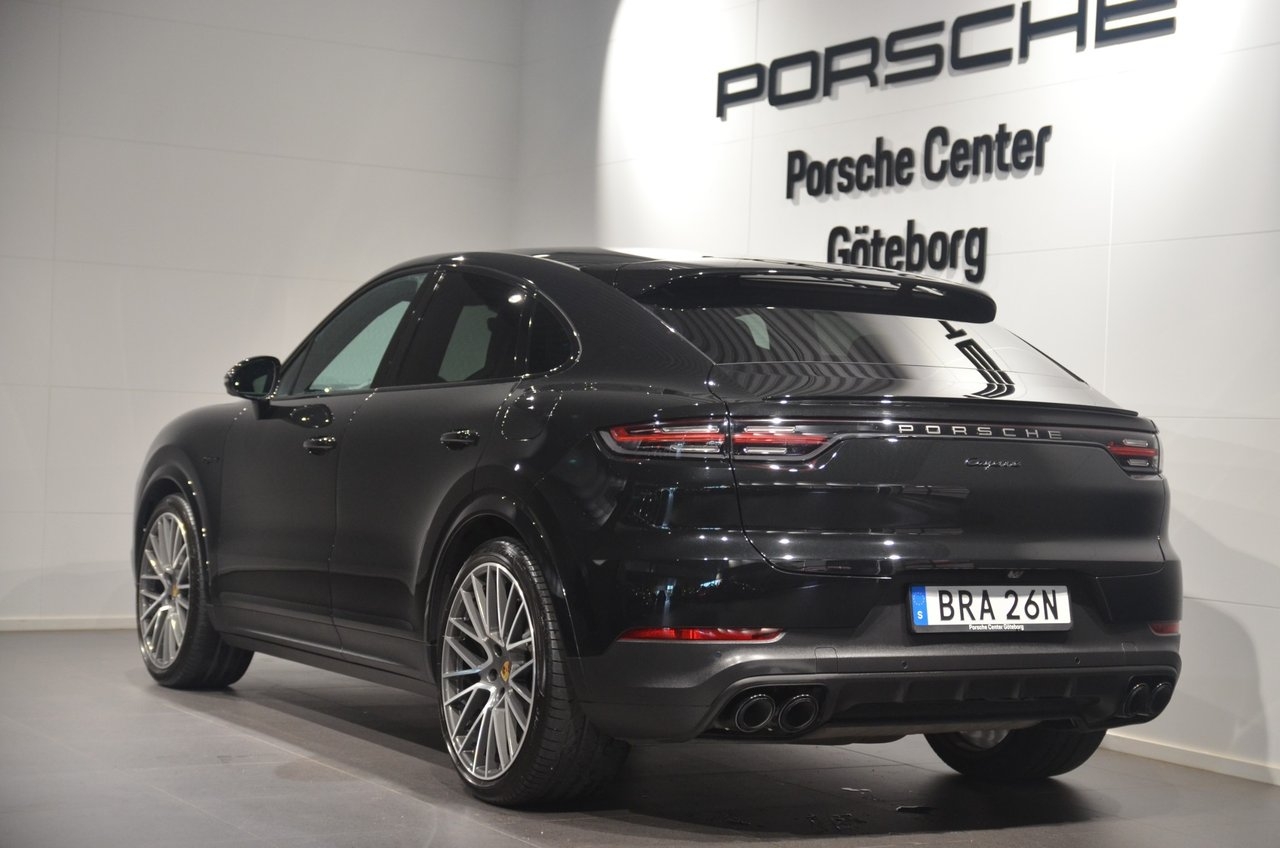 Porsche Cayenne Coupé E-Hybrid 2023, kuva 6/10