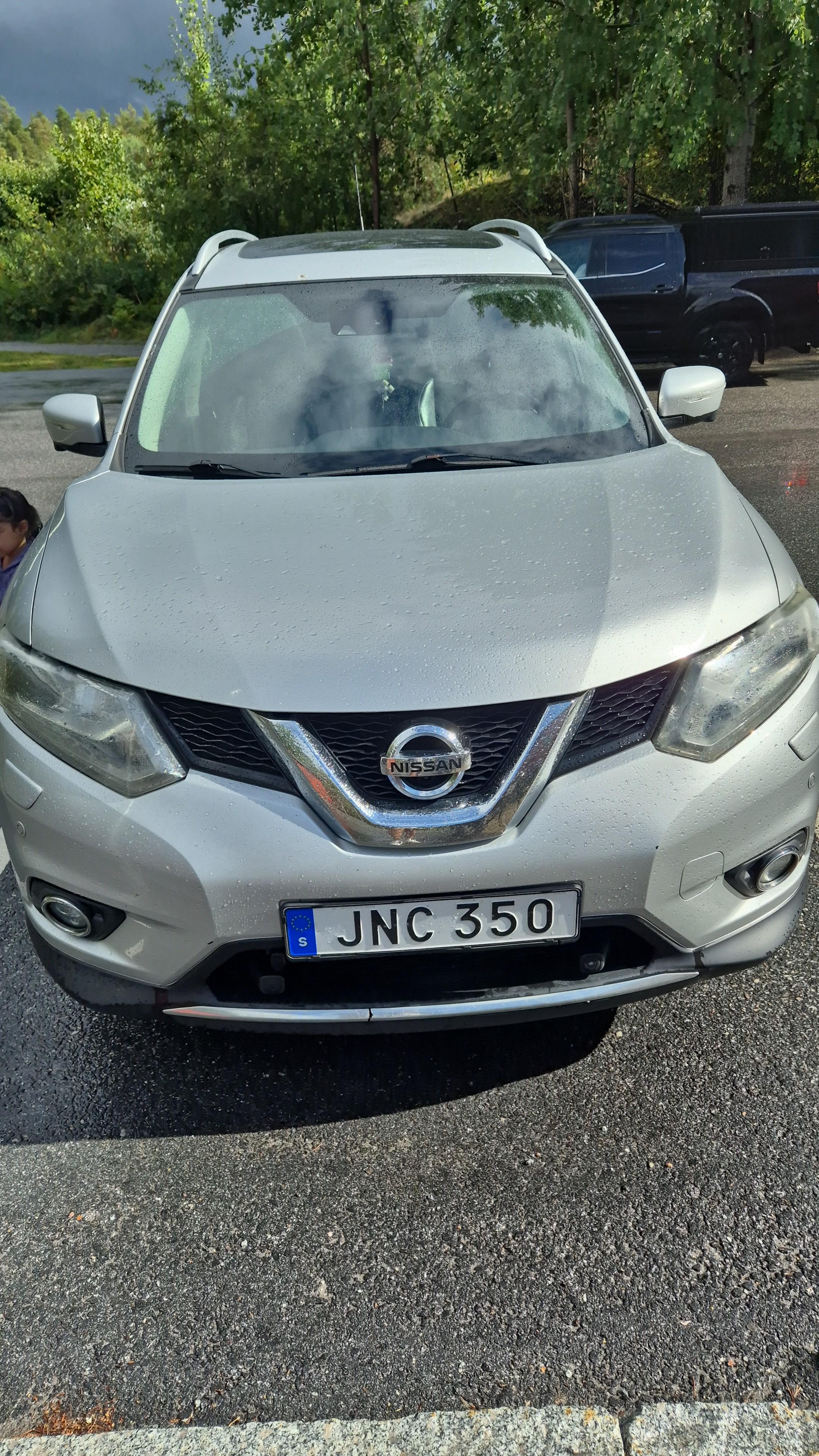 Nissan X-Trail 1.6 dCi DPF XTRONIC-CVT 2016, bild 2/8
