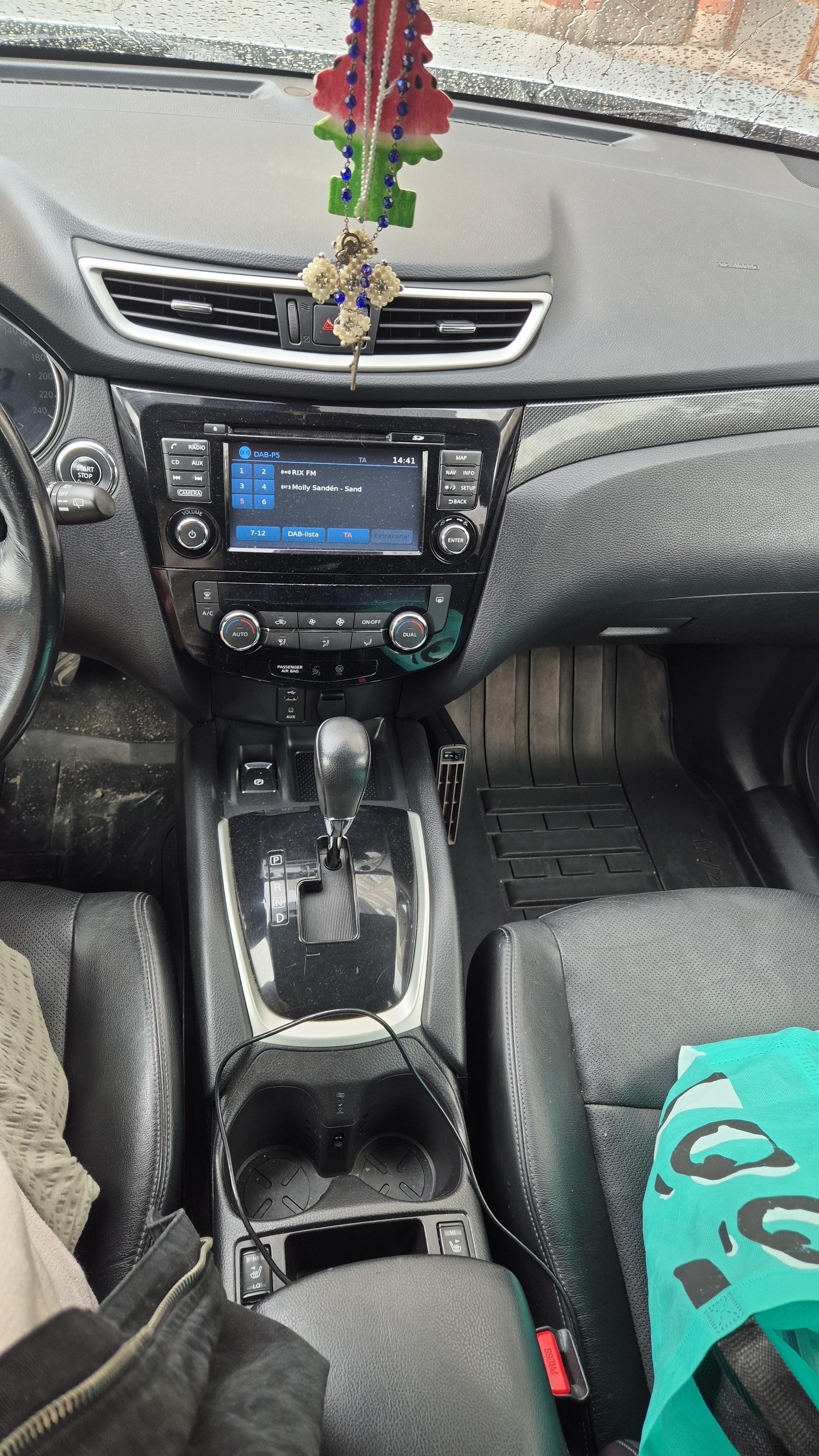 Nissan X-Trail 1.6 dCi DPF XTRONIC-CVT 2016, bild 5/8