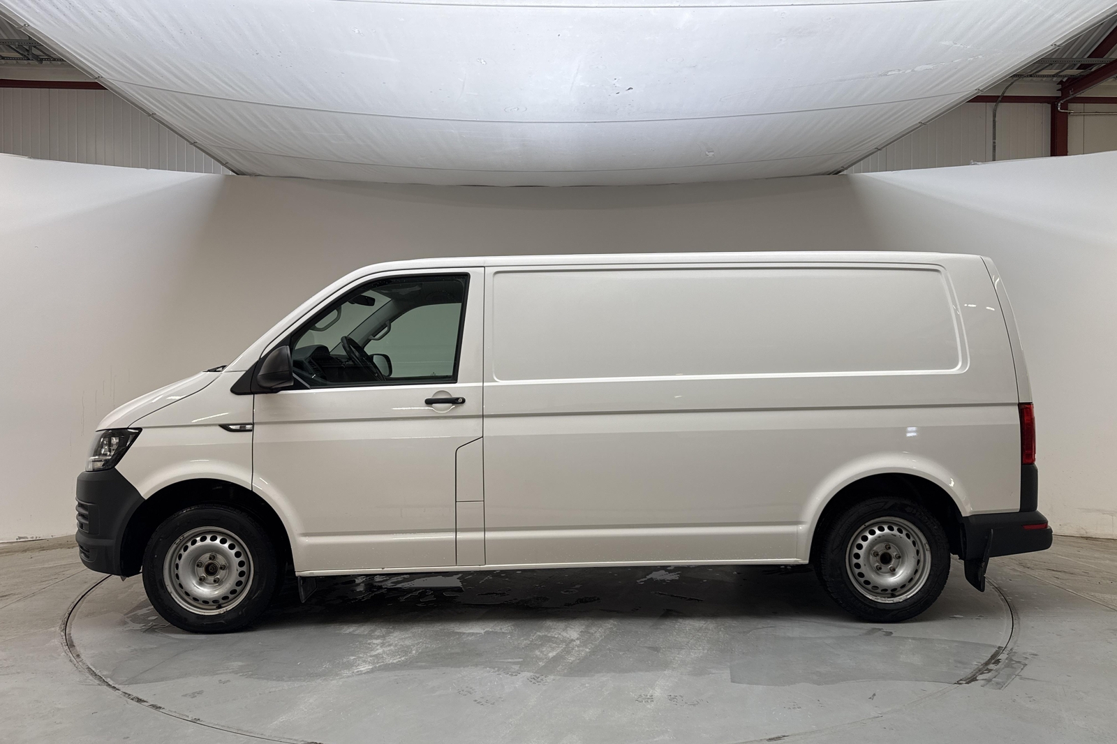 Volkswagen Transporter 2018, bild 2/10