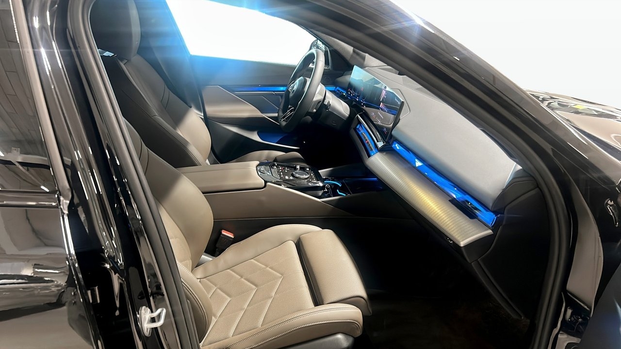 BMW i5 xDrive40 Touring 2026, bild 3/9