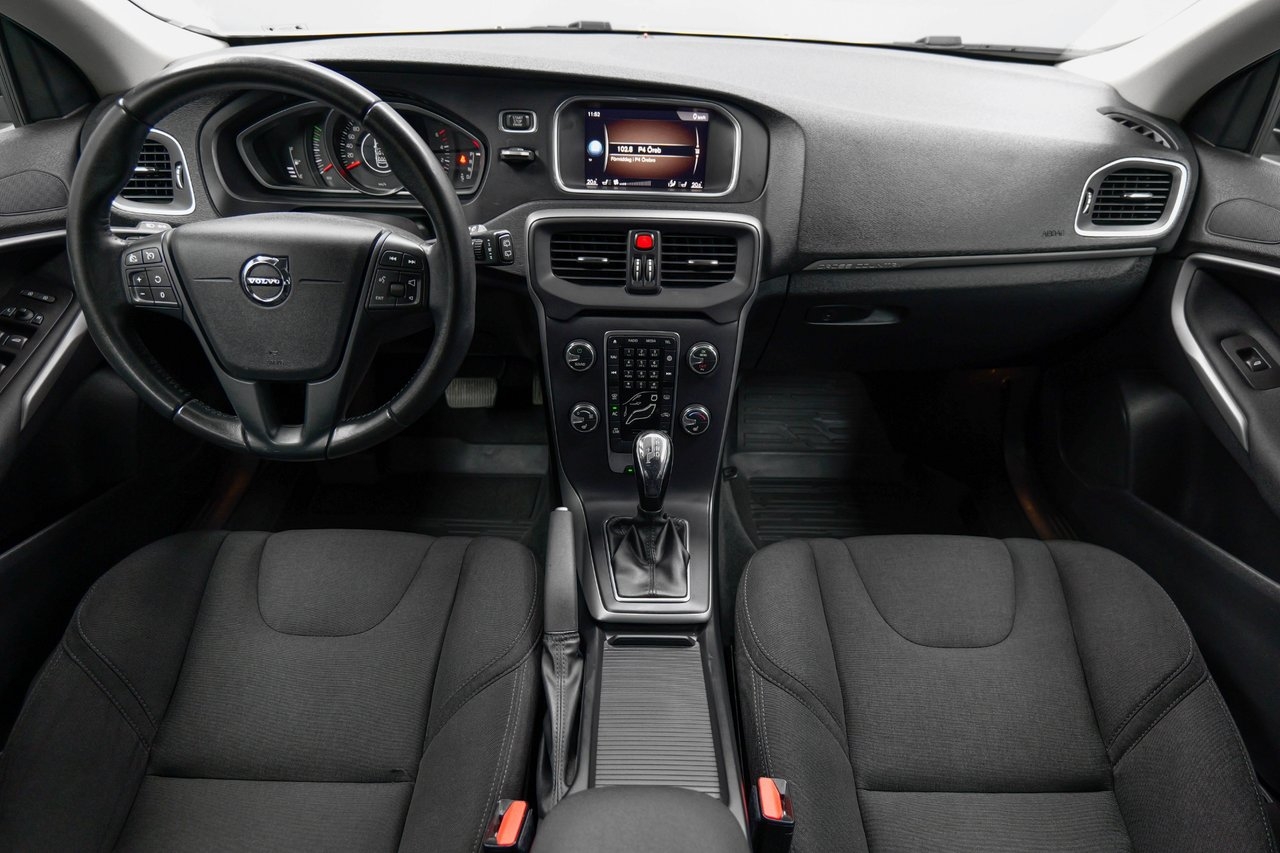 Volvo V40 Cross Country 2019, bild 2/10