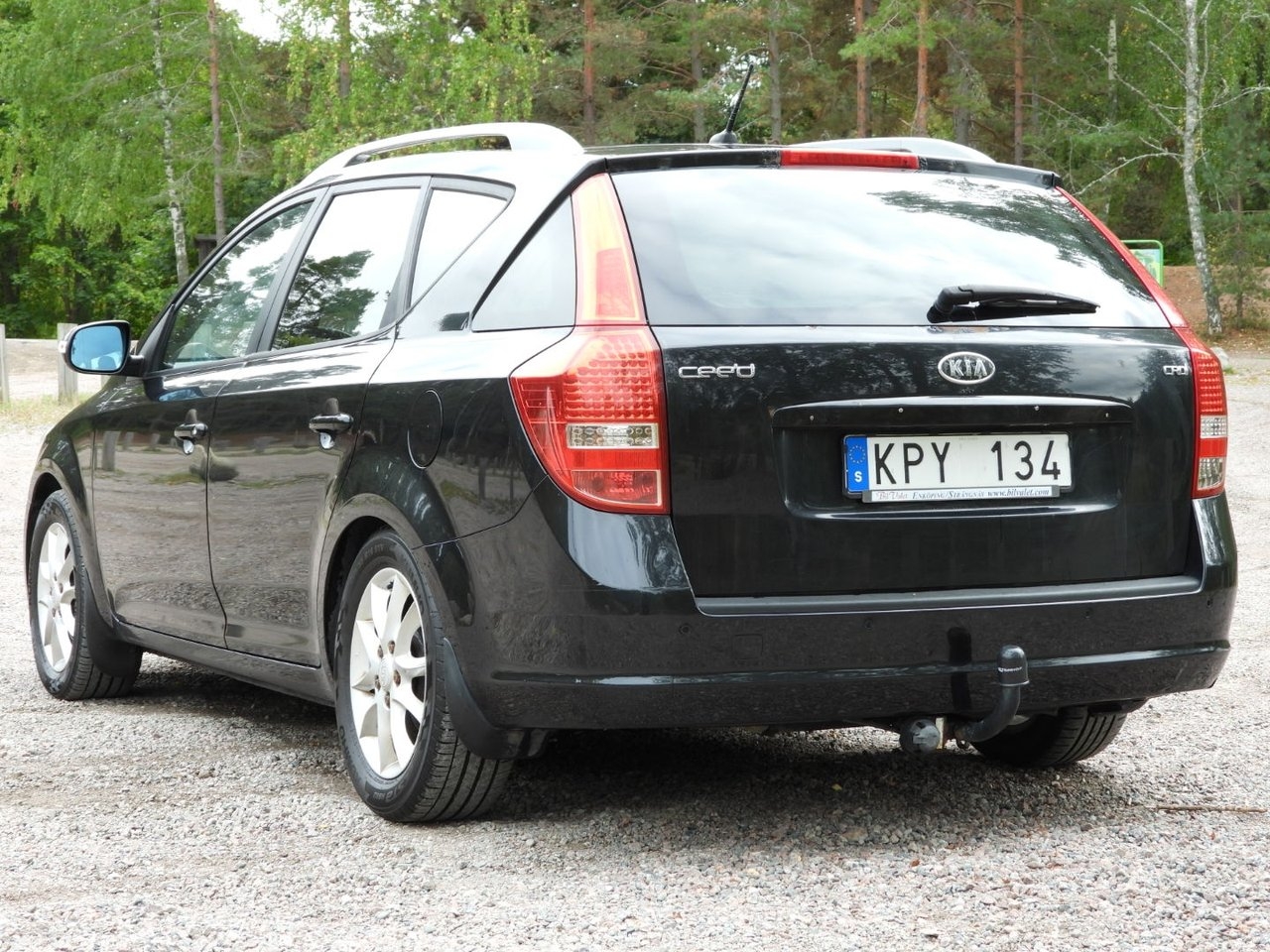 Kia Ceed cee'd_sw 1.6 CRDi EX 2010, bild 2/10