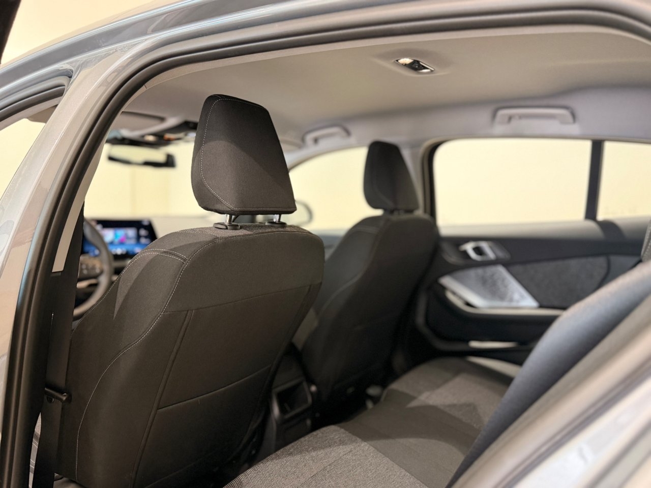 BMW 120 Apple 2026, bild 7/10