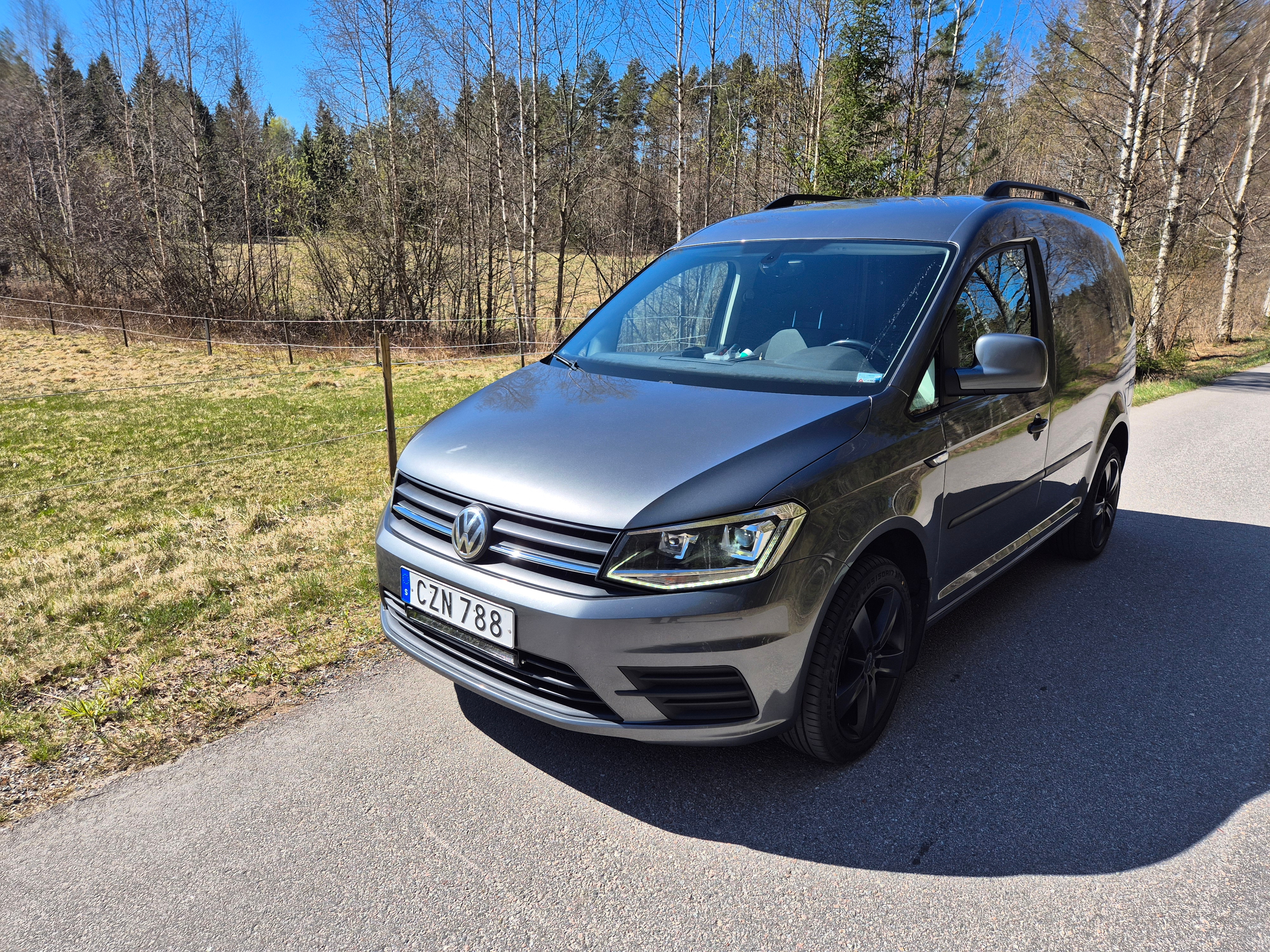 Volkswagen Caddy 2018, bild 2/10