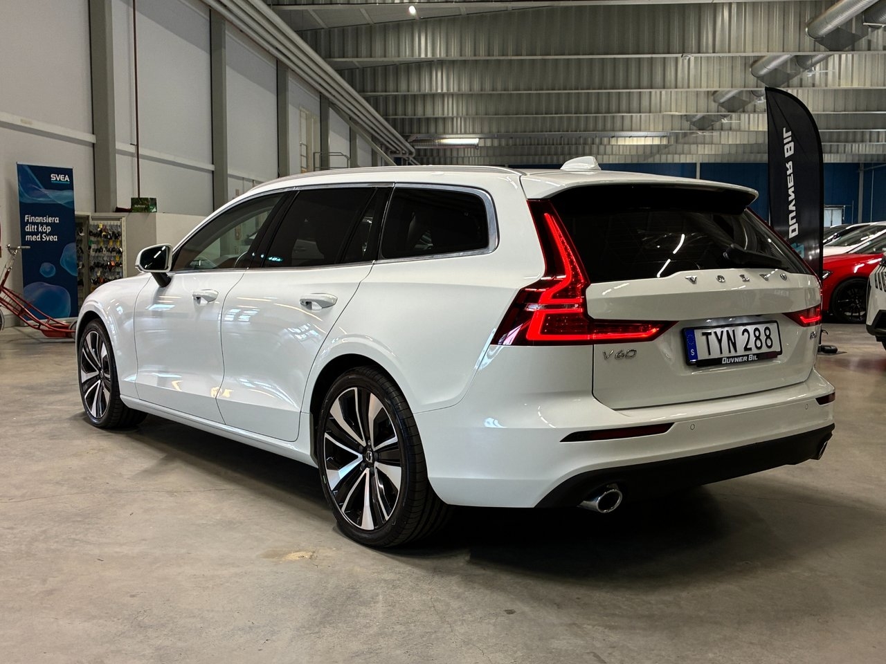 Volvo V60 D4 Aut Momentum Advanced 2021, bild 5/10