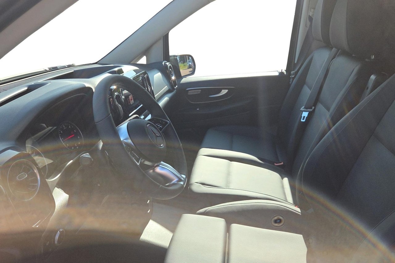 Mercedes-Benz Vito 2027, photo 7/10