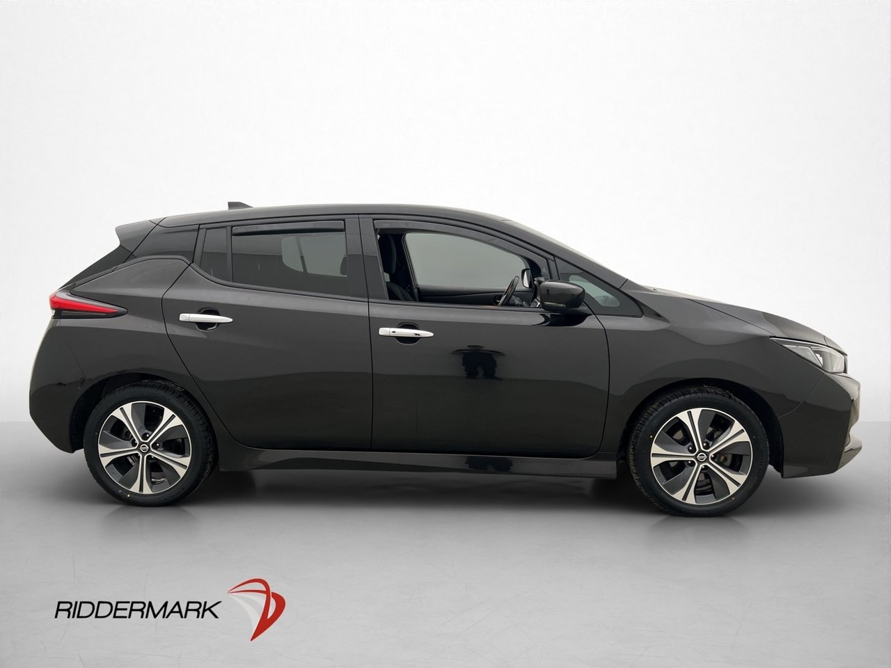 Nissan Leaf 2021, kuva 5/10