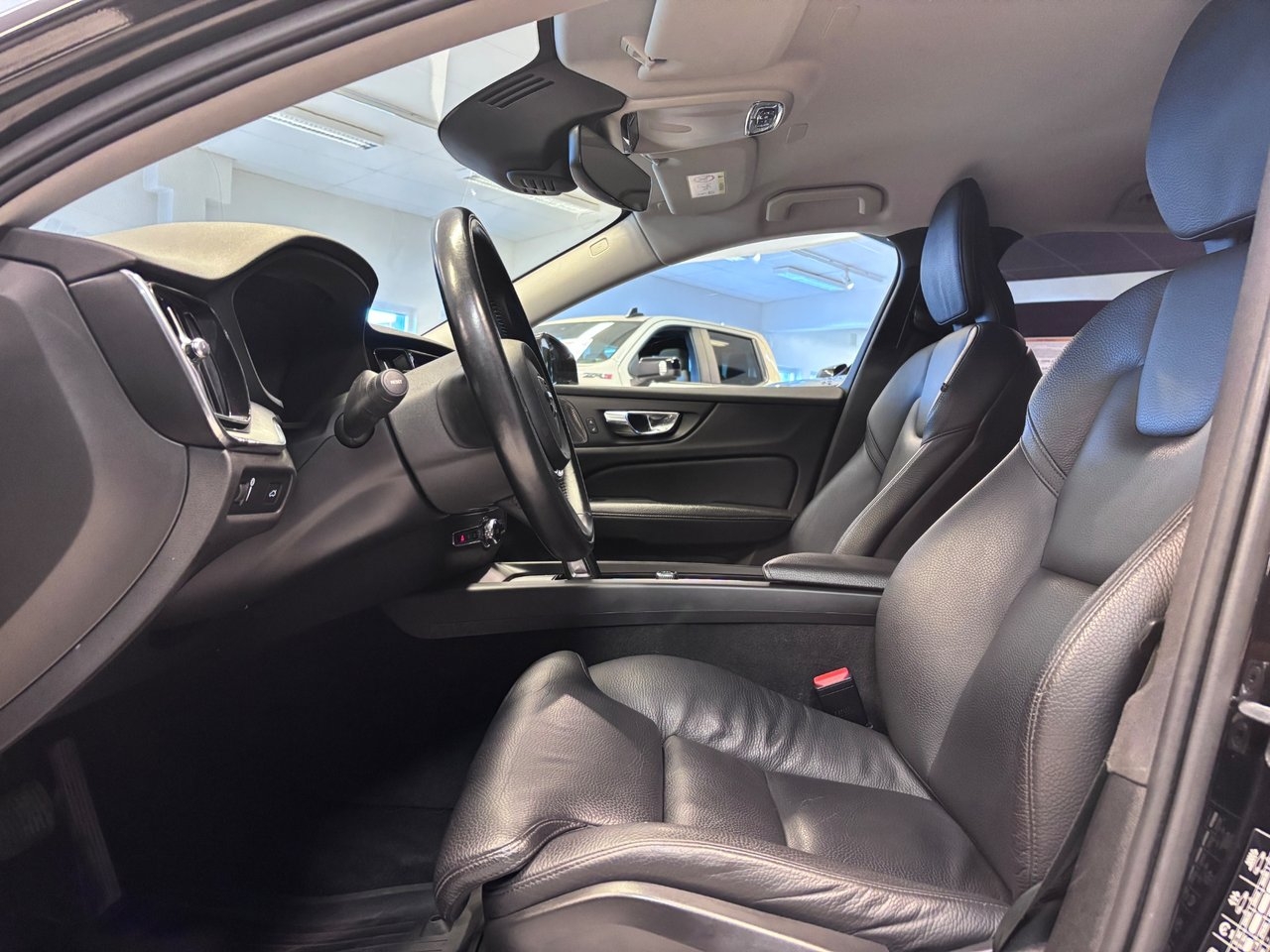 Volvo V60 Cross Country 2021, kuva 7/10