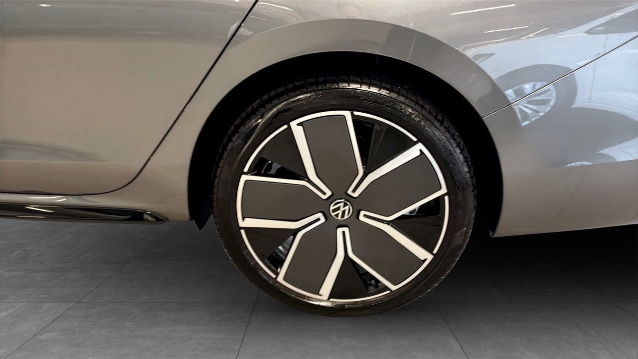Volkswagen Passat eHybrid 272 hk Drag 2026, bild 6/10