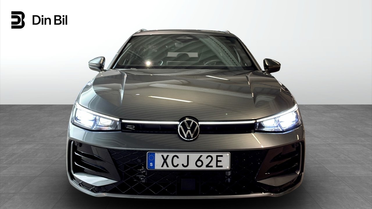 Volkswagen Passat eHybrid 272 hk Drag 2026, bild 4/10
