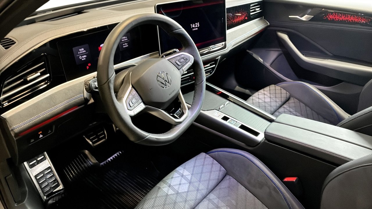 Volkswagen Passat eHybrid 272 hk Drag 2026, bild 7/10