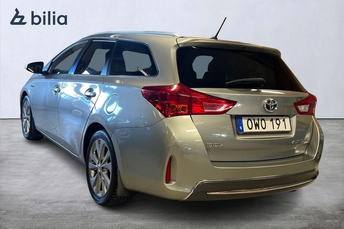 Toyota Auris 2015, bild 2/10