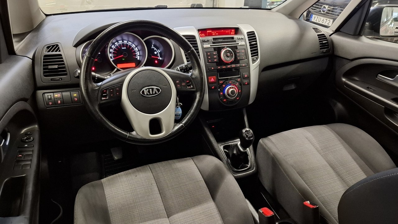Kia Venga 2011, bild 2/10