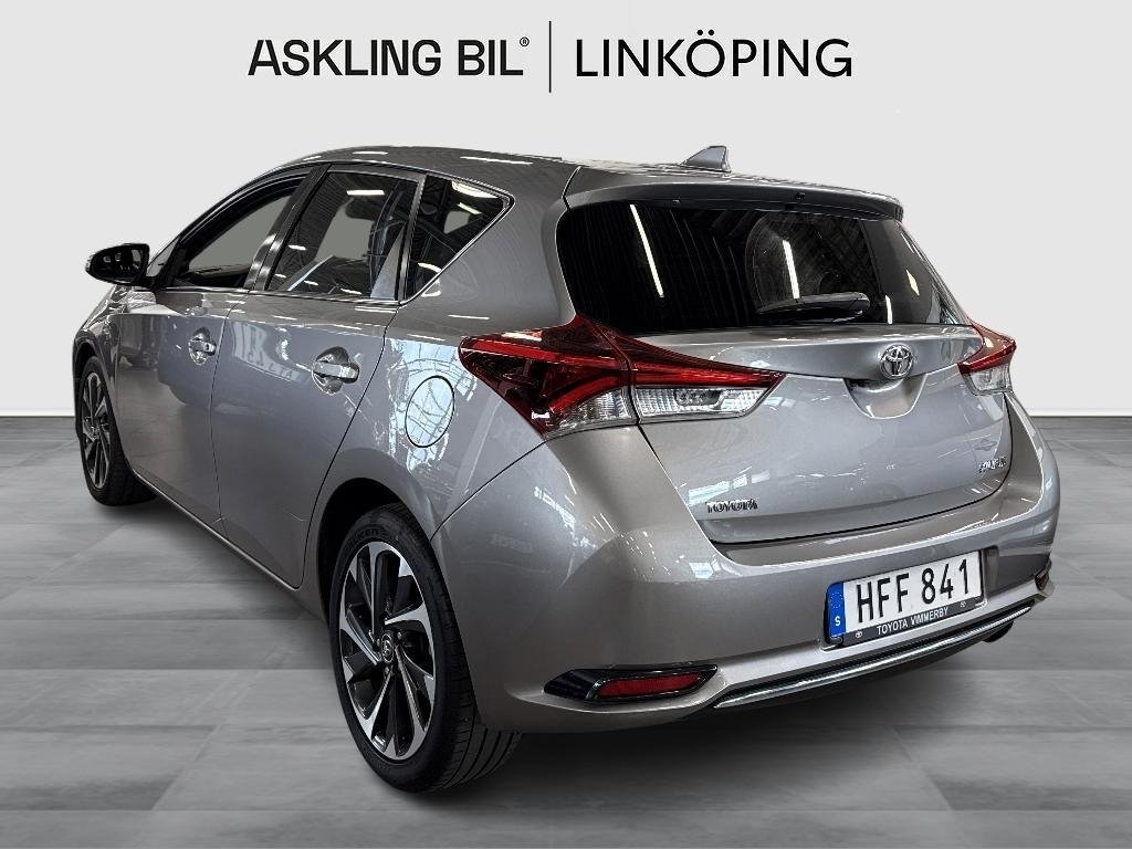 Toyota Auris 1.6 D-4D Active Plus 2016, bild 2/10