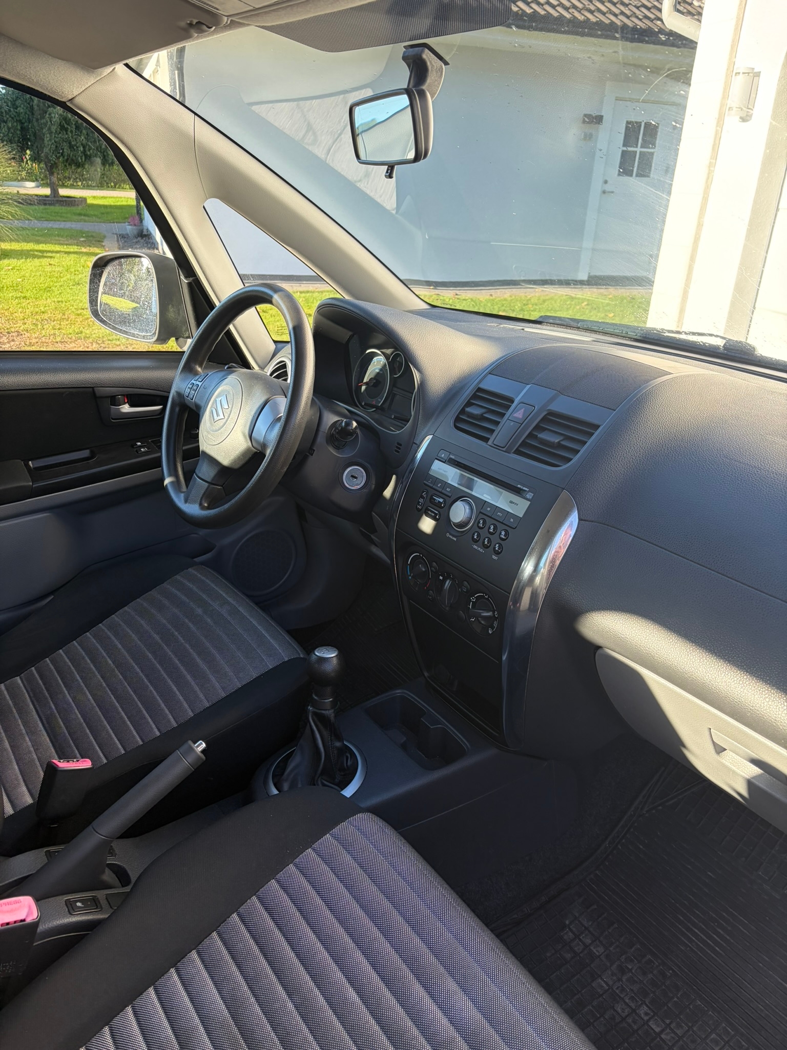 Suzuki SX4 1.6 DOHC 16V VVT Manuell 2011, kuva 5/9