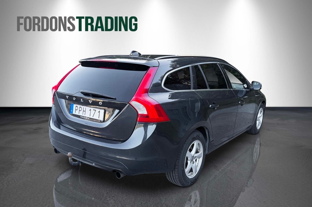 Volvo V60 T3 Geartronic Momentum 2016, bild 6/10