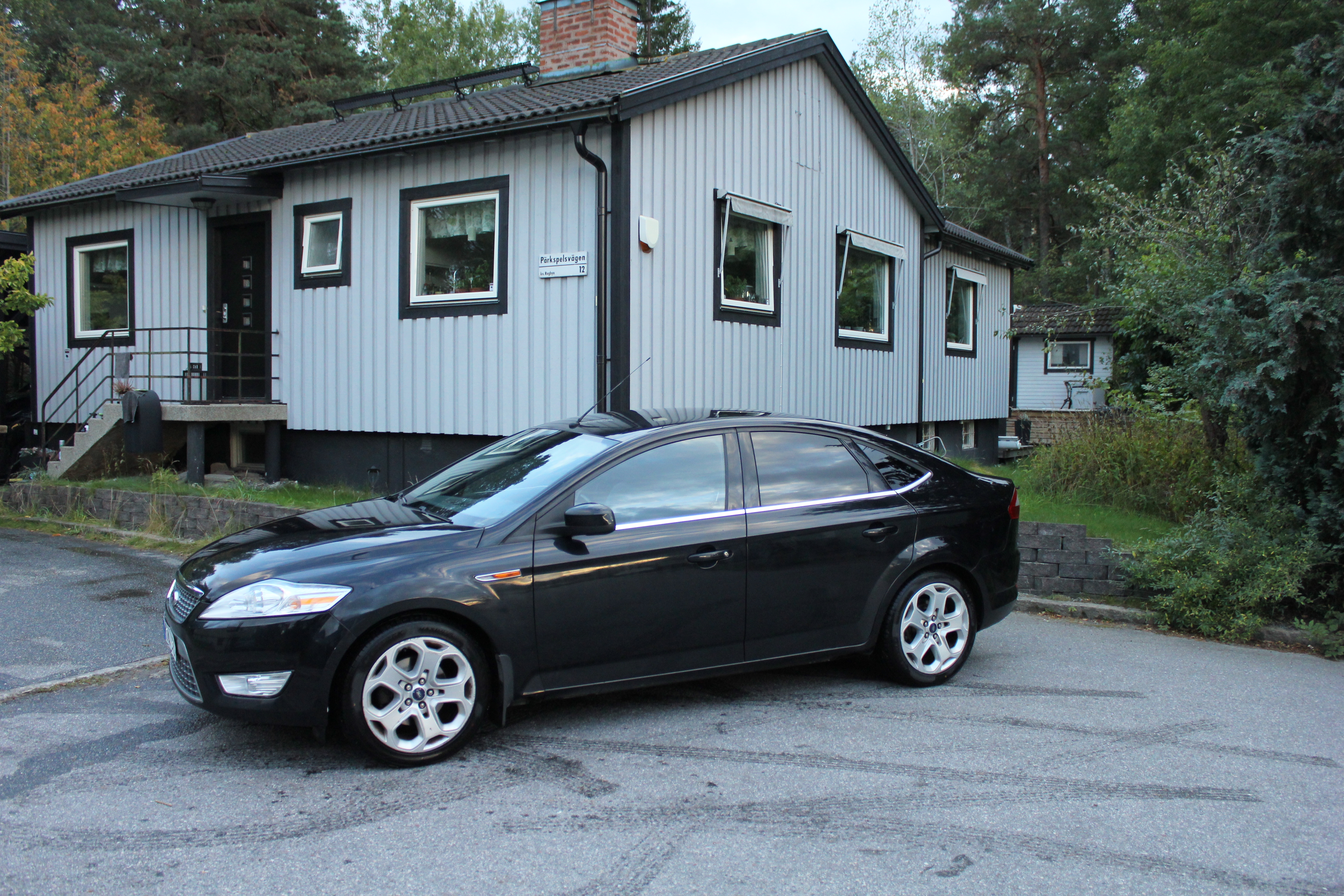 Ford Mondeo 2010, bild 2/10