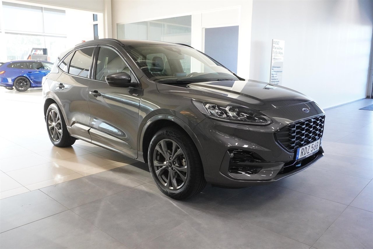Ford Kuga ST-Line X 2.5 Plug-In Hybrid 2023, bild 4/10