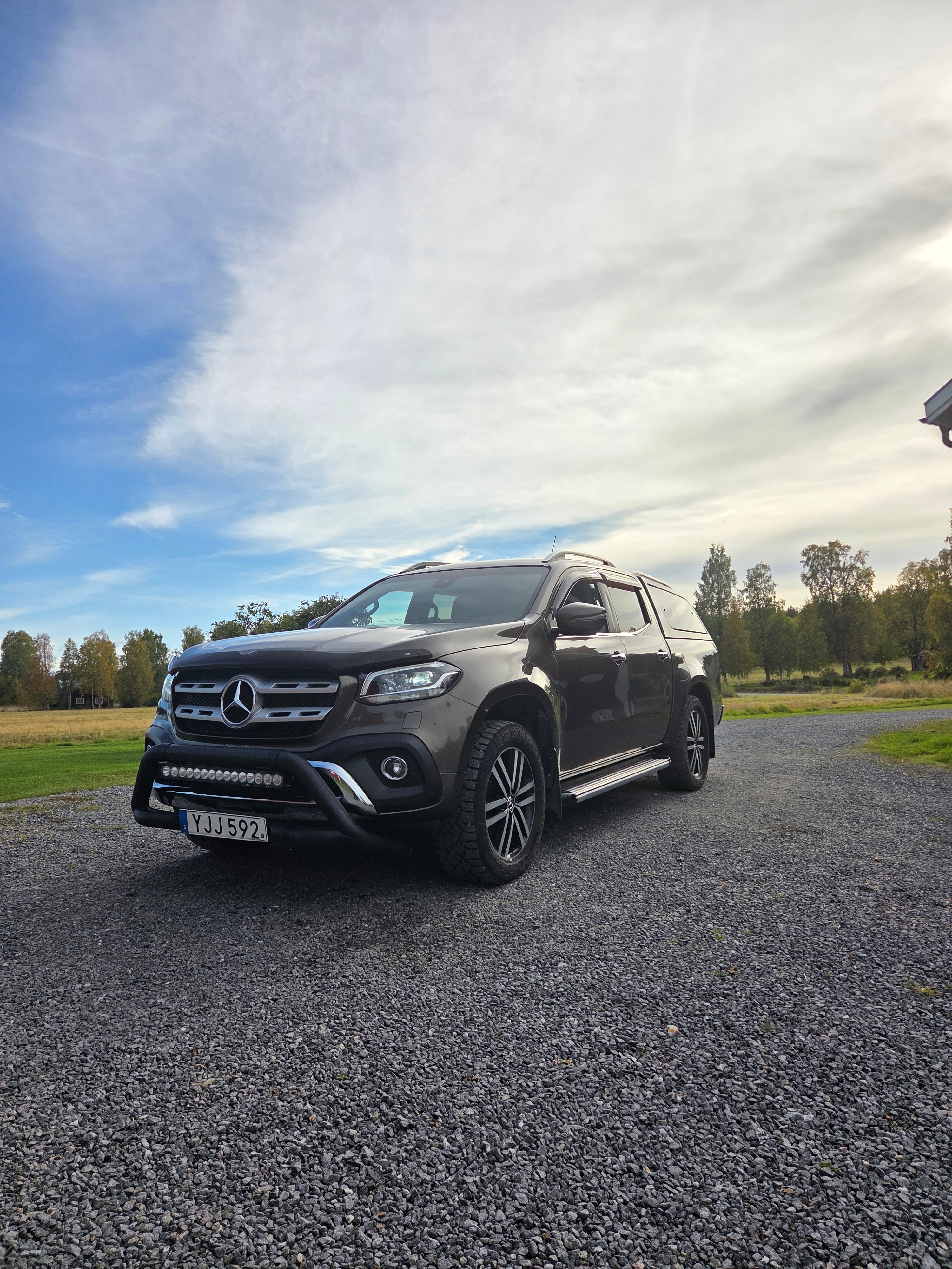 Mercedes-Benz X