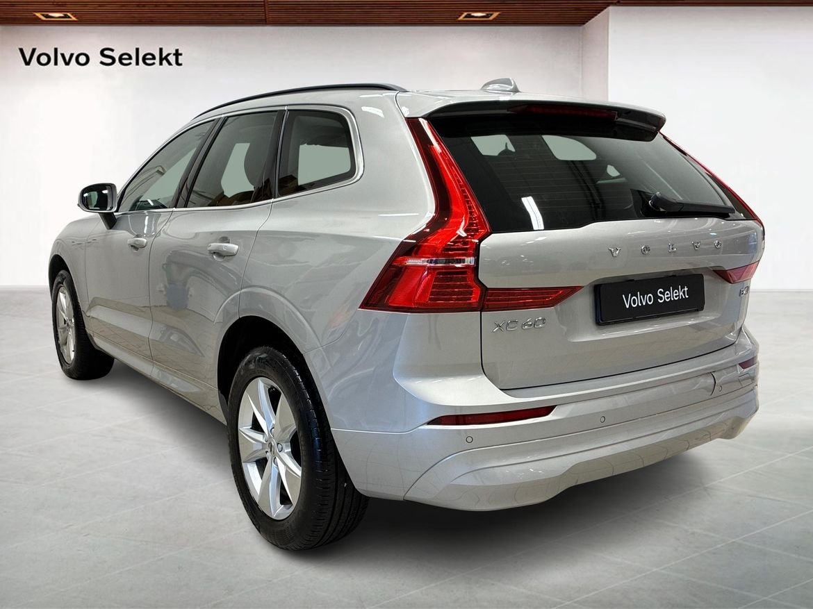 Volvo XC60 2022, bild 2/15