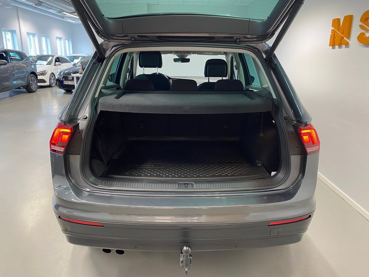 Volkswagen Tiguan 2020, bild 7/10