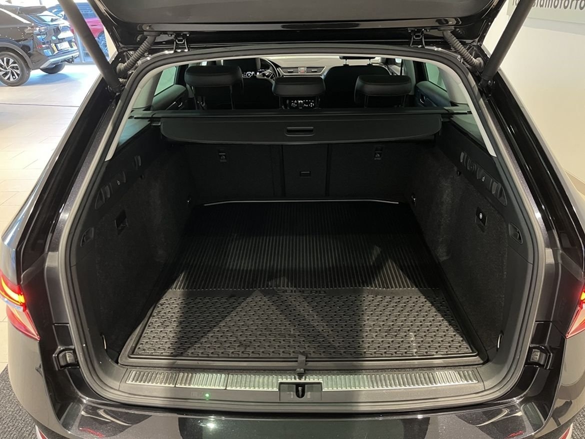 Skoda Superb 2021, kuva 5/10