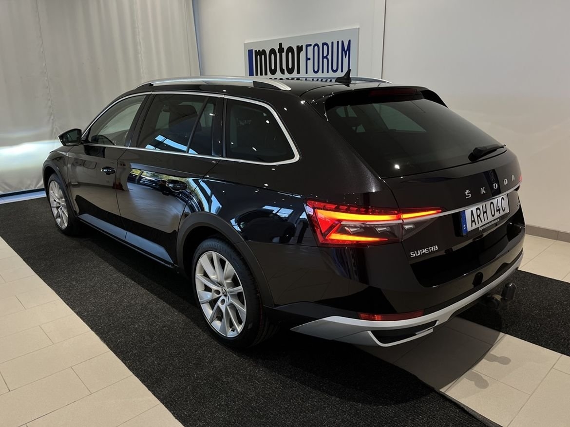 Skoda Superb 2021, kuva 3/10