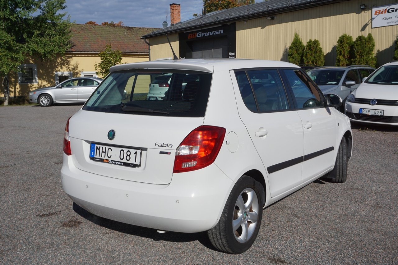 Skoda Fabia 1.6 TDI Elegance M-värmare 2012, bild 3/7