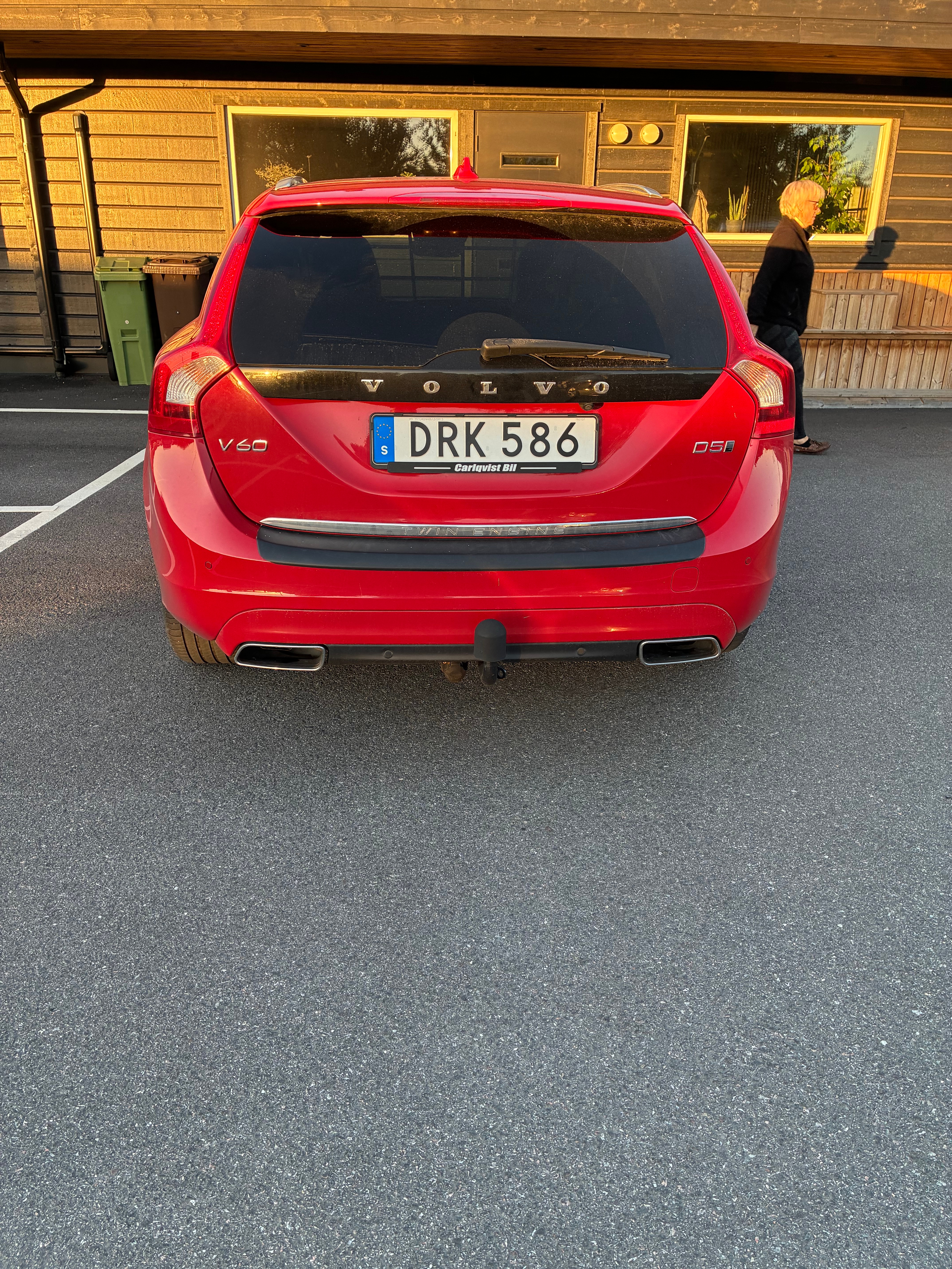 Volvo V60 D5 Twin Engine AWD Geartronic 2016, bild 4/10