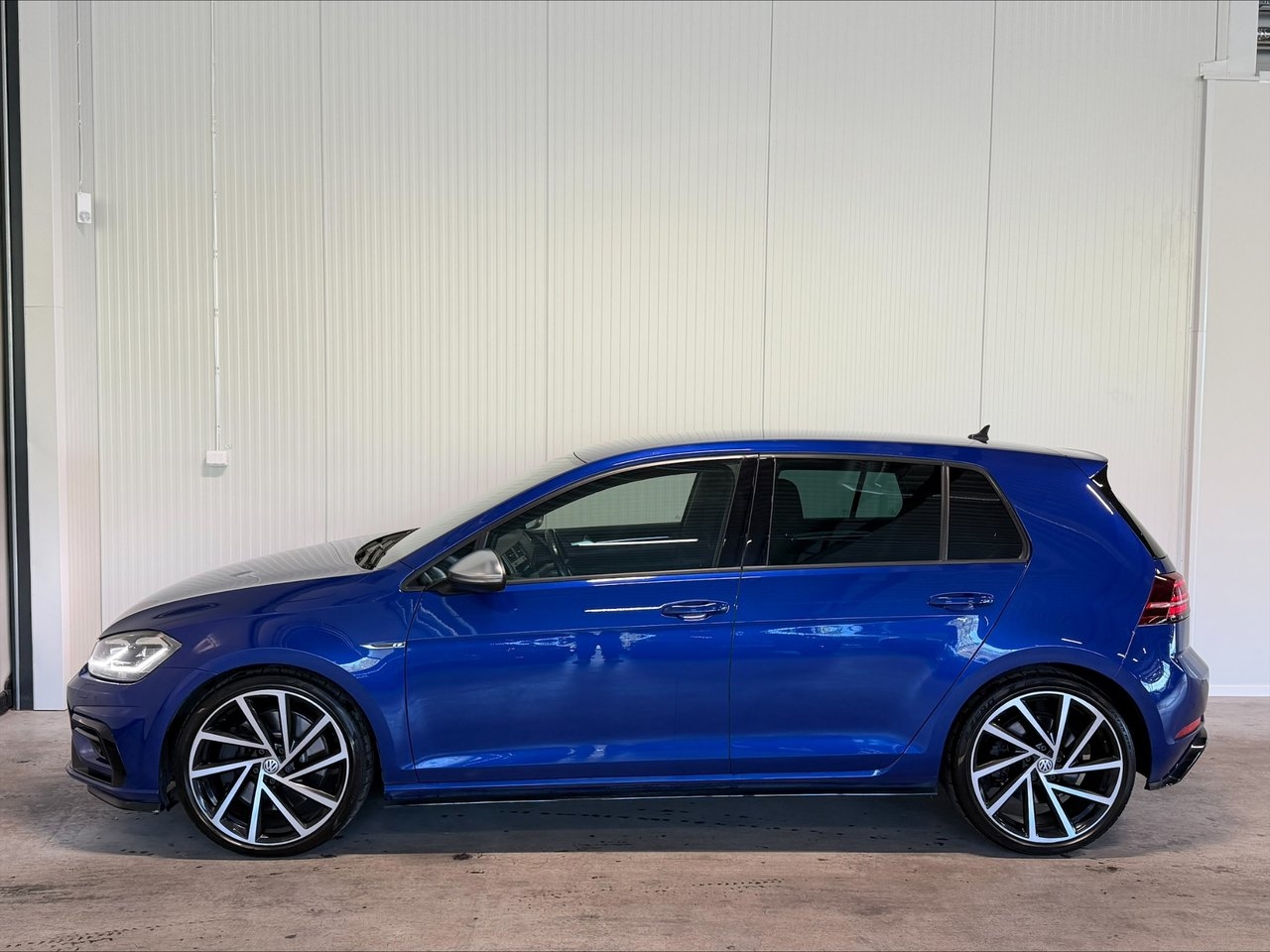 Volkswagen Golf R 4M 310hk Cockpit 2018, bild 6/10