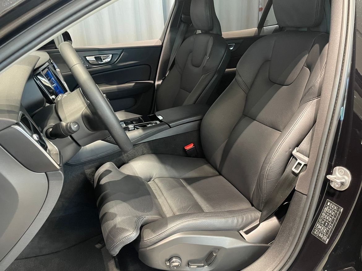 Volvo V60 Recharge T6 Plus Dark 2023, bild 7/10