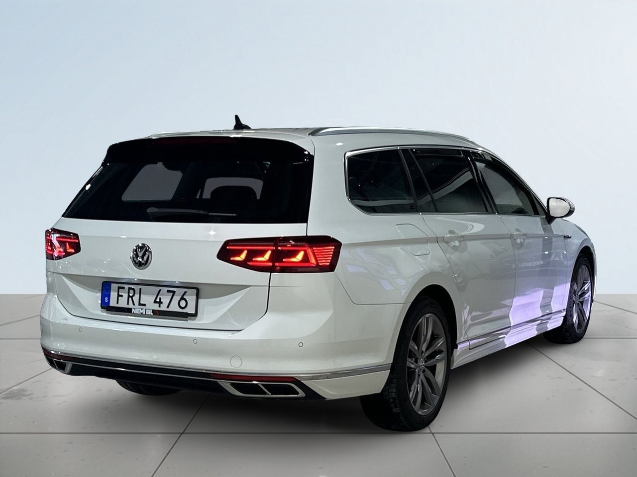 Volkswagen Passat 2020, bild 6/10