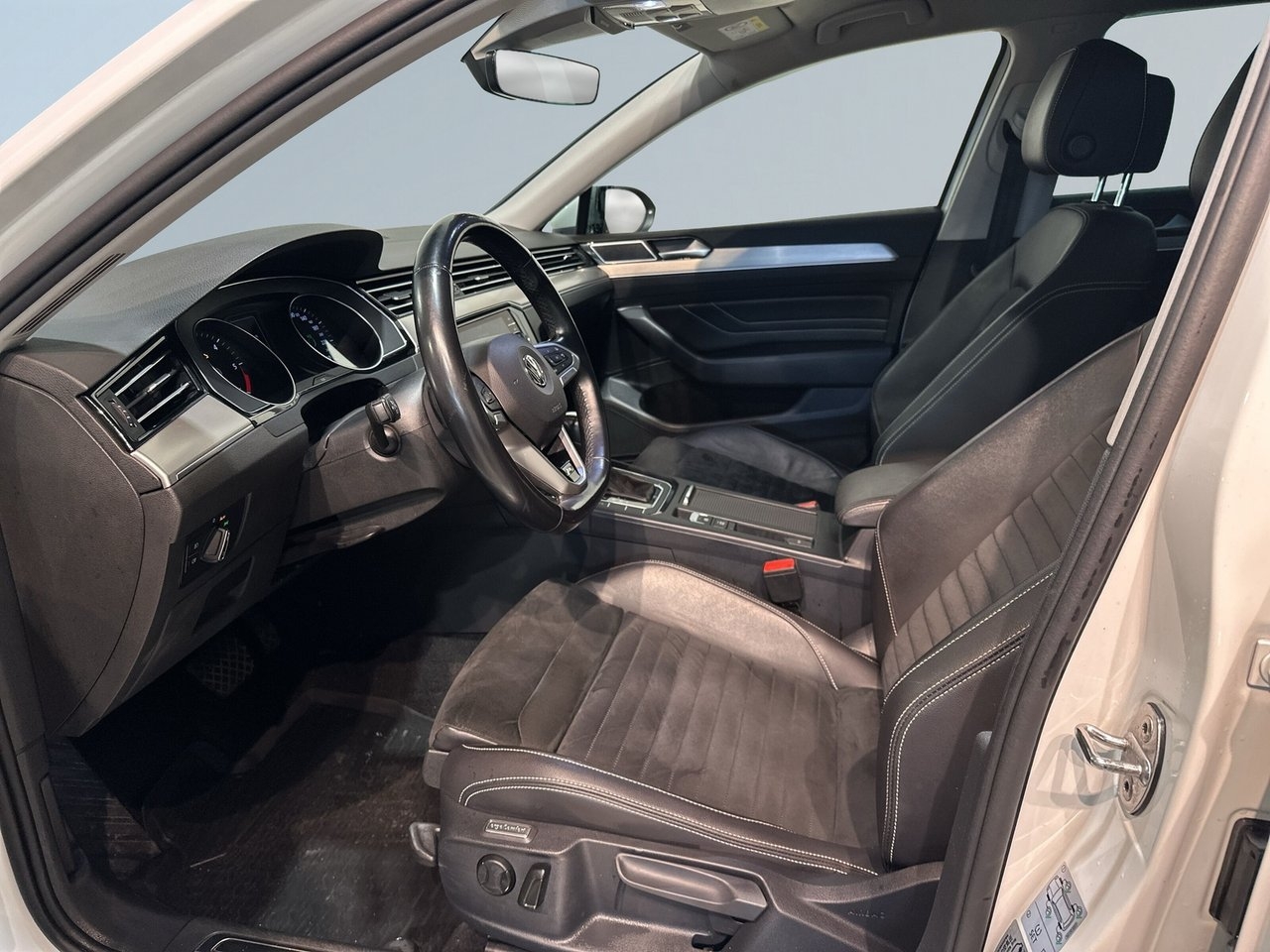 Volkswagen Passat 2020, bild 7/10