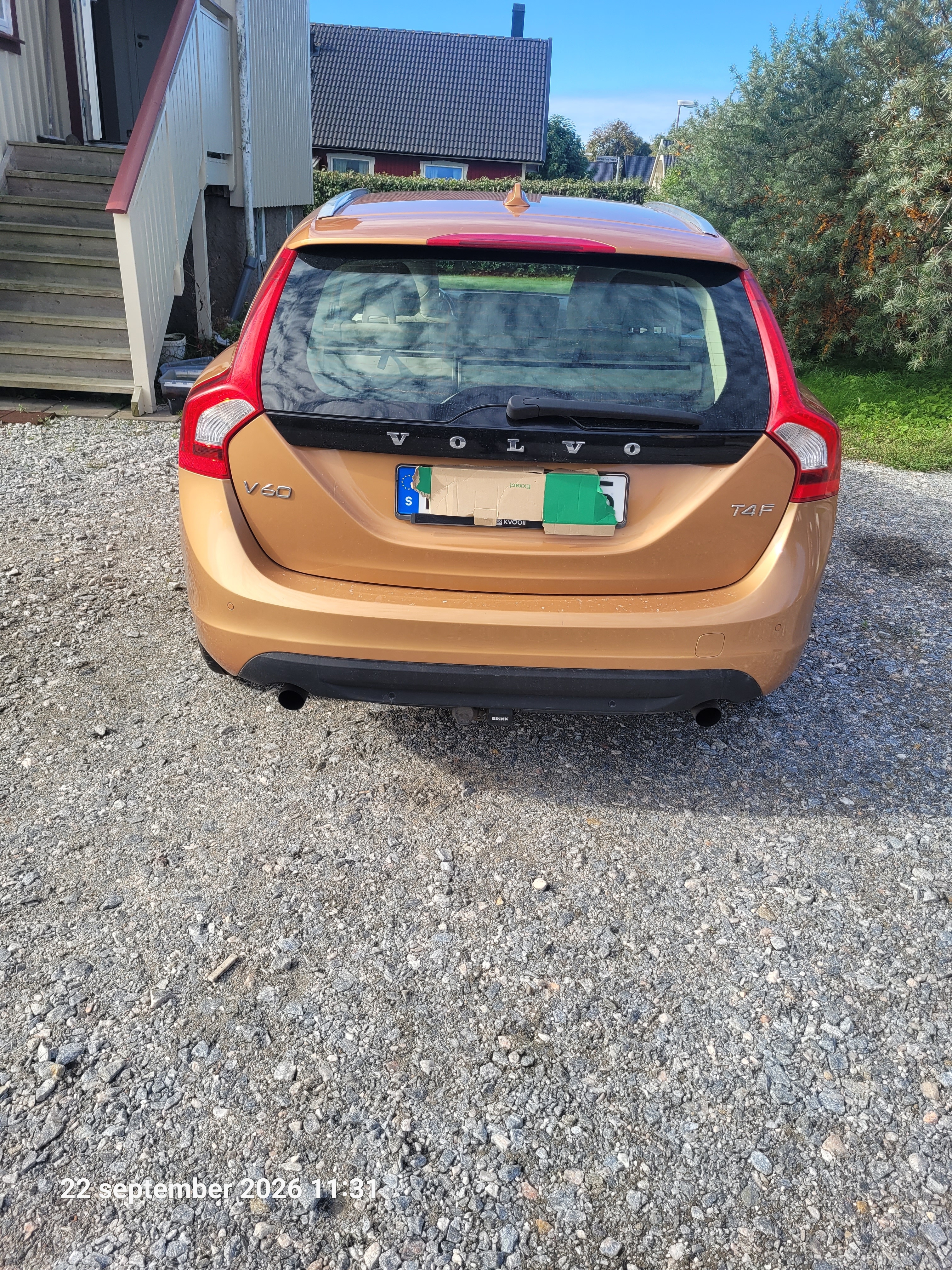 Volvo V60 T4F Powershift 2013, photo 5/6