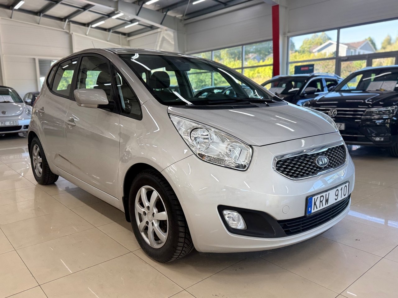 Kia Venga 1.4 CRDi ECO Comfort 2010, bild 3/10