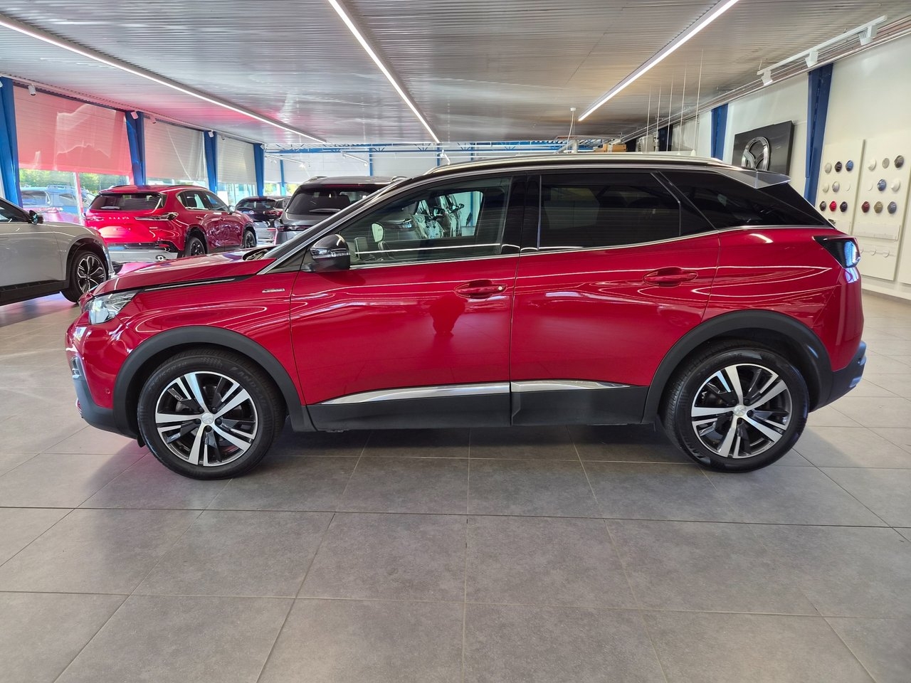 Peugeot 3008 2019, bild 2/10